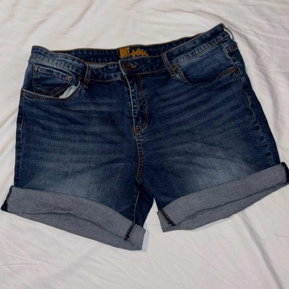 Boyfriend shorts size 16 blue jean color